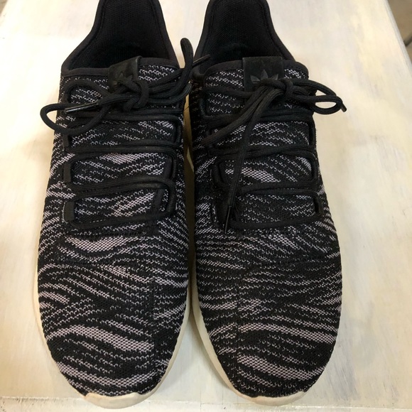Adidas shoes - Picture 1 of 3